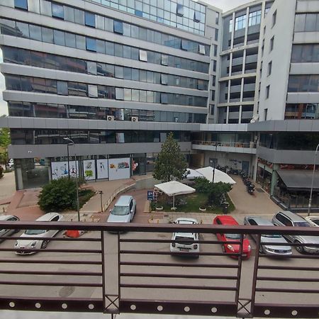 סלוניקי Cozy Apt! Friends & Family - Private Paid Parking מראה חיצוני תמונה