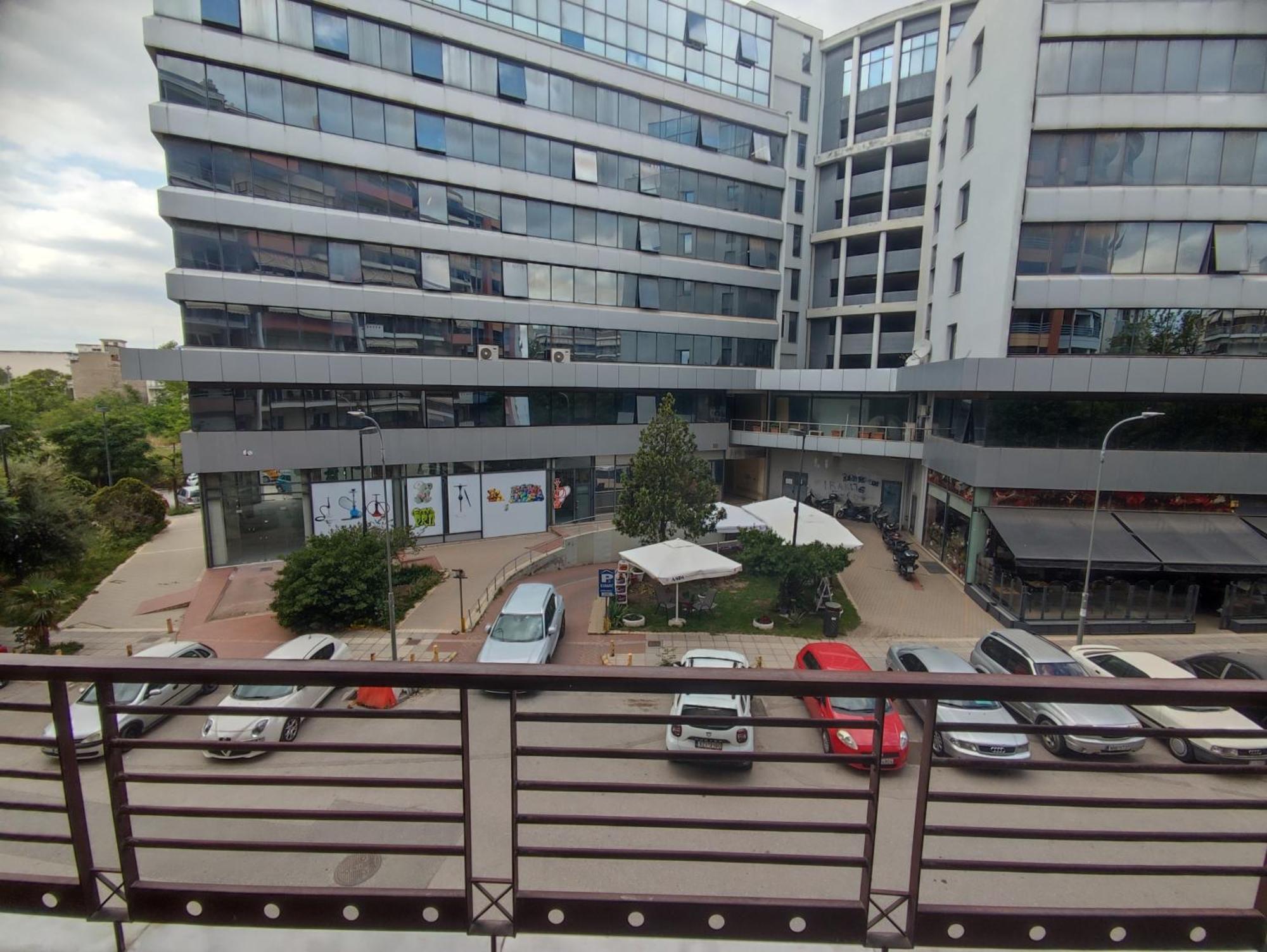סלוניקי Cozy Apt! Friends & Family - Private Paid Parking מראה חיצוני תמונה
