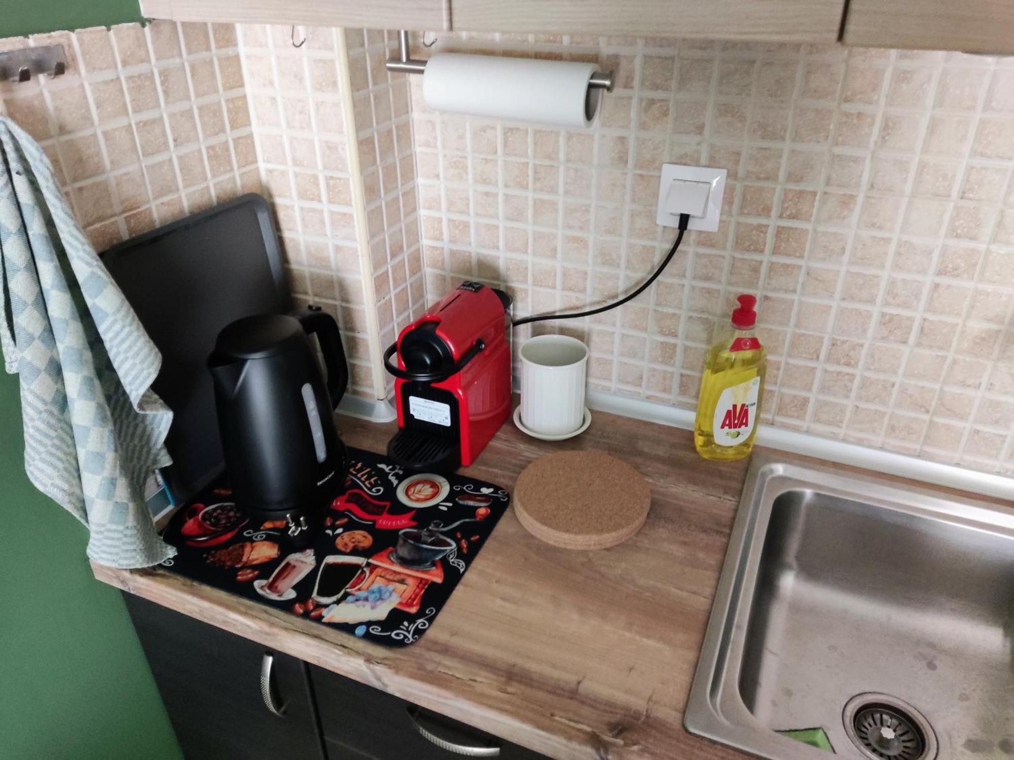 סלוניקי Cozy Apt! Friends & Family - Private Paid Parking מראה חיצוני תמונה