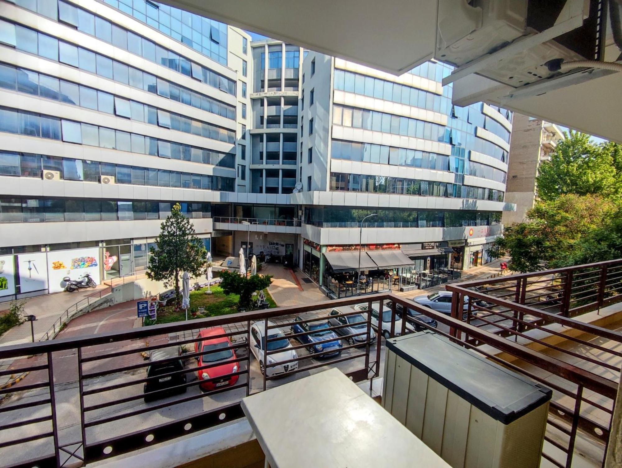 סלוניקי Cozy Apt! Friends & Family - Private Paid Parking מראה חיצוני תמונה